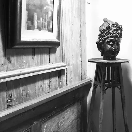 Couette-café La Demeure Du De Fugeres 3*